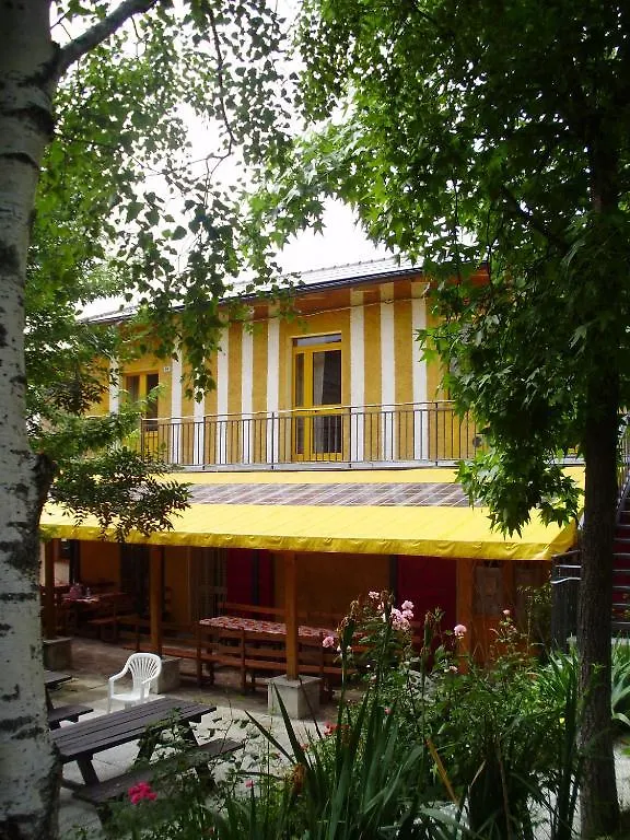 Hotel Ecochiocciola Montese 0*,